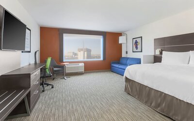 Holiday Inn Express & Suites Chicago O'Hare Airport by IHG