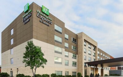 Holiday Inn Express & Suites Chicago O'Hare Airport by IHG