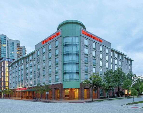 Hilton Garden Inn Chicago North Shore/Evanston