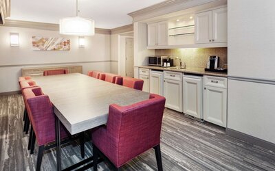 Hilton Garden Inn Chicago North Shore/Evanston