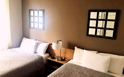 Touchstone Hotel - City Center