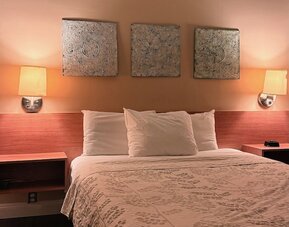 Touchstone Hotel - City Center