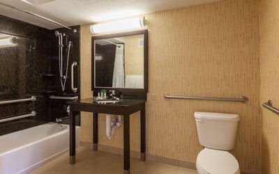 Holiday Inn Chicago North-Evanston by IHG