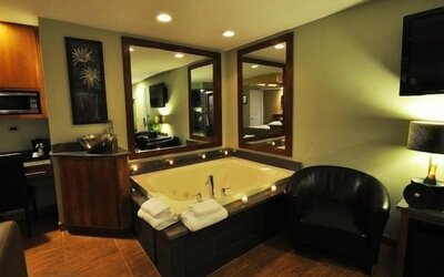 The Champagne Lodge & Luxury Suites
