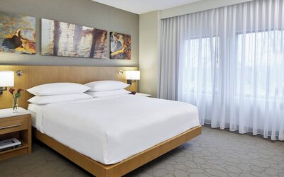 Renaissance Chicago Glenview Suites Hotel