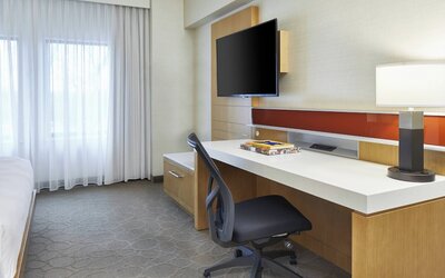 Renaissance Chicago Glenview Suites Hotel