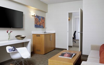Renaissance Chicago Glenview Suites Hotel