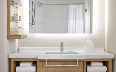 Renaissance Chicago Glenview Suites Hotel