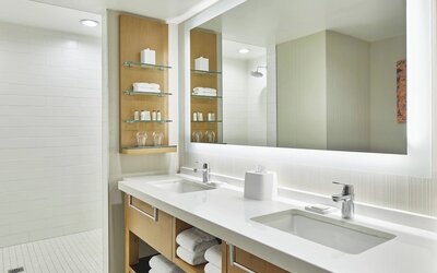 Renaissance Chicago Glenview Suites Hotel