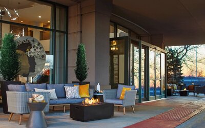 Renaissance Chicago Glenview Suites Hotel