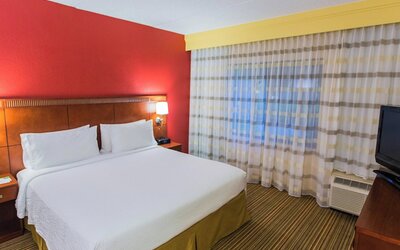 Courtyard by Marriott Chicago O'Hare