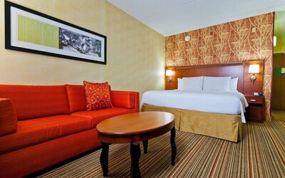 Courtyard by Marriott Chicago O'Hare