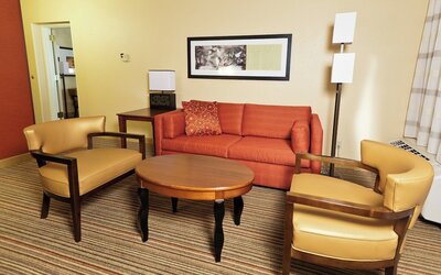 Courtyard by Marriott Chicago O'Hare