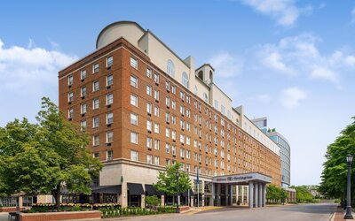 Hilton Orrington / Evanston