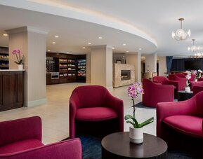 Hilton Orrington / Evanston