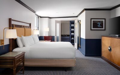 Hilton Orrington / Evanston