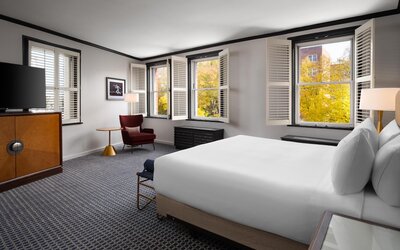 Hilton Orrington / Evanston