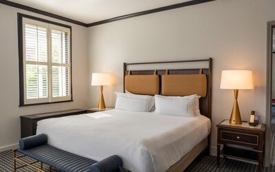 Hilton Orrington / Evanston