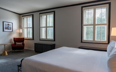 Hilton Orrington / Evanston