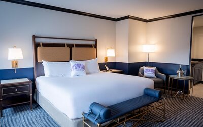 Hilton Orrington / Evanston