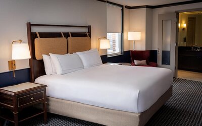 Hilton Orrington / Evanston