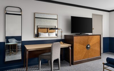 Hilton Orrington / Evanston