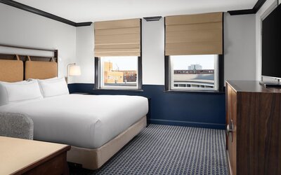 Hilton Orrington / Evanston