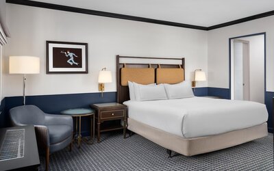 Hilton Orrington / Evanston