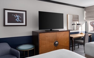 Hilton Orrington / Evanston