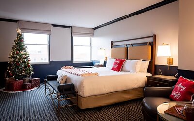 Hilton Orrington / Evanston