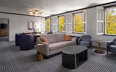 Hilton Orrington / Evanston