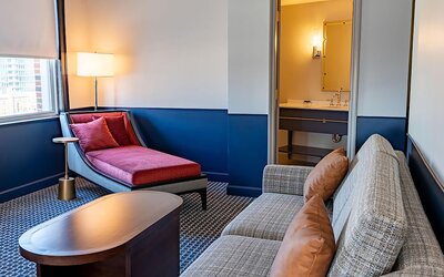 Hilton Orrington / Evanston