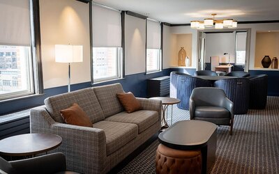 Hilton Orrington / Evanston