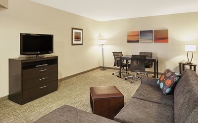 Staybridge Suites Chicago - Glenview by IHG