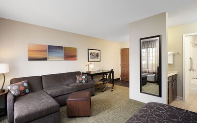 Staybridge Suites Chicago - Glenview by IHG