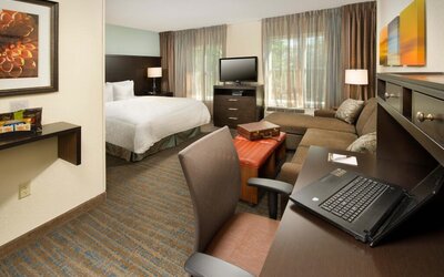 Staybridge Suites Chicago - Glenview by IHG