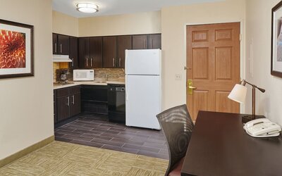 Staybridge Suites Chicago - Glenview by IHG