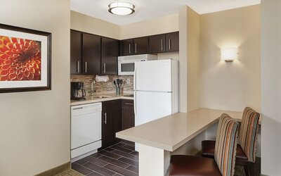 Staybridge Suites Chicago - Glenview by IHG