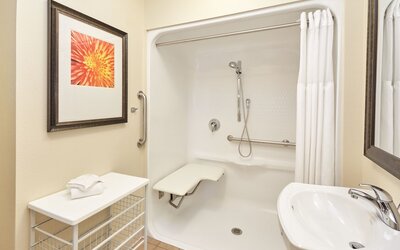 Staybridge Suites Chicago - Glenview by IHG