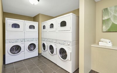 Staybridge Suites Chicago - Glenview by IHG