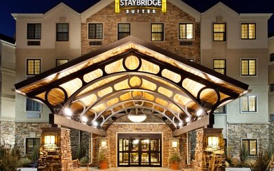 Staybridge Suites Chicago - Glenview by IHG