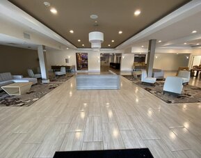 Delta Hotels by Marriott Chicago Willowbrook