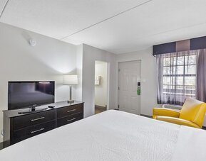 La Quinta Inn by Wyndham Miami Airport North