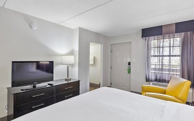 La Quinta Inn by Wyndham Miami Airport North