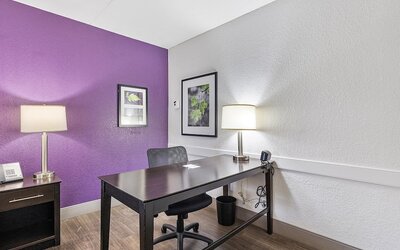 La Quinta Inn by Wyndham Miami Airport North