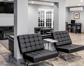 Baymont by Wyndham Glenview