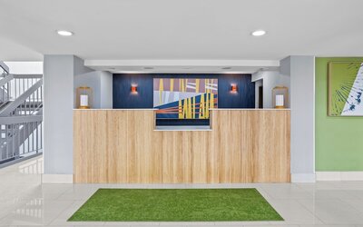 Spark by Hilton Des Plaines Chicago O'Hare