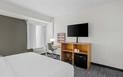 Spark by Hilton Des Plaines Chicago O'Hare