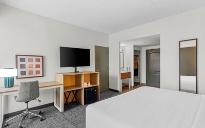 Spark by Hilton Des Plaines Chicago O'Hare