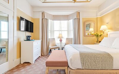 Cornell Hotel